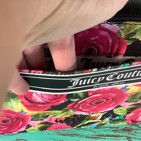 NWT 6x10 JUICY WRISTLET/Bag GORGEOUS Roses Gothic Logo Large Clutch Size, Wallet - Picture 3 of 8